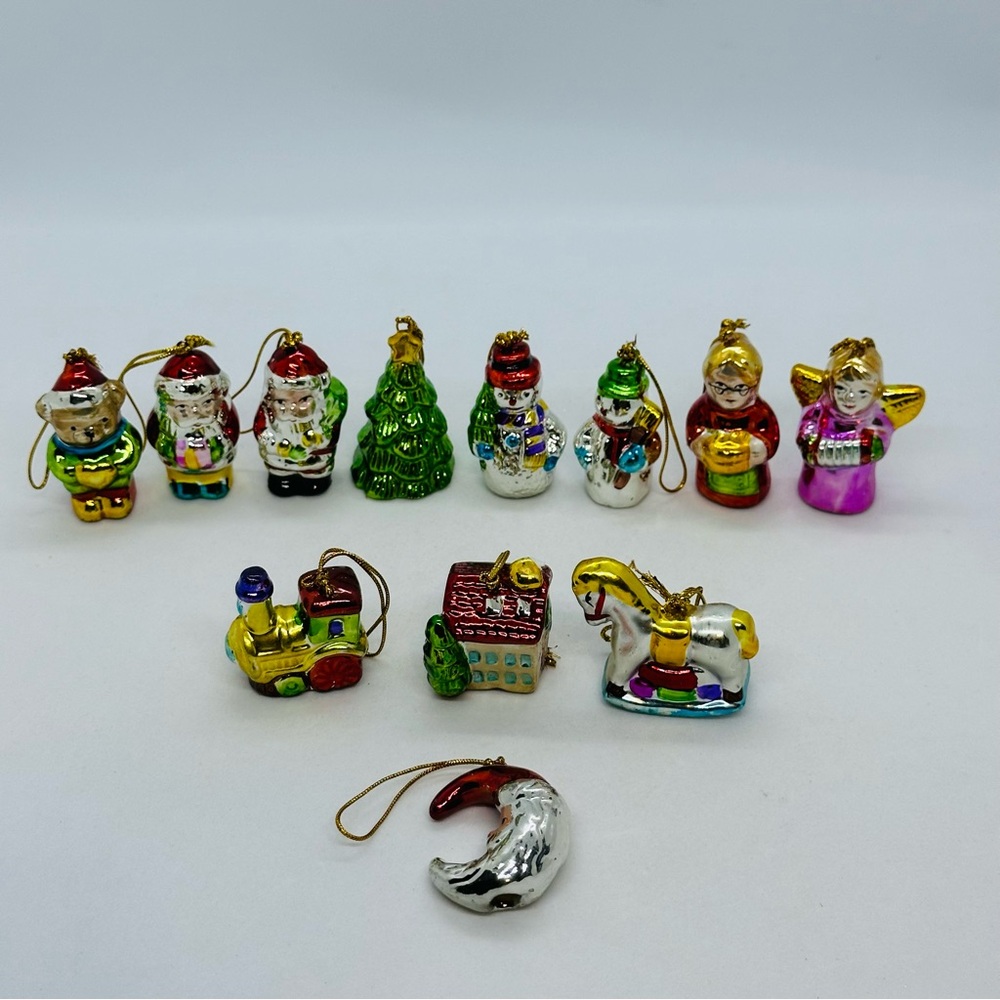 Lot of 12 Vtg Ceramic Mini Christmas Ornaments Santa Tree Train Moon Horse Bear+ - Picture 2 of 16